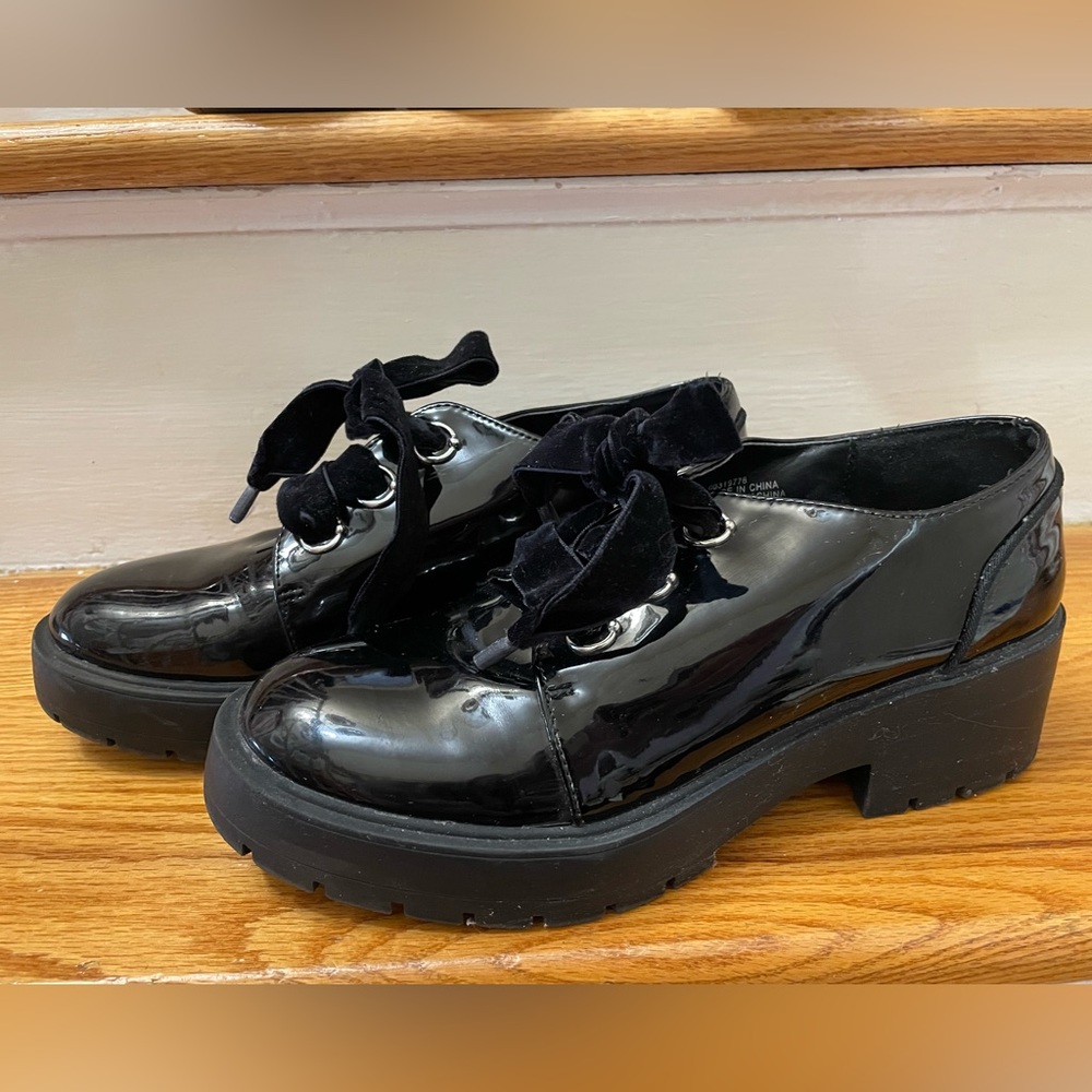 Black Platform Patten Leather Shoes, with Velvet Laces